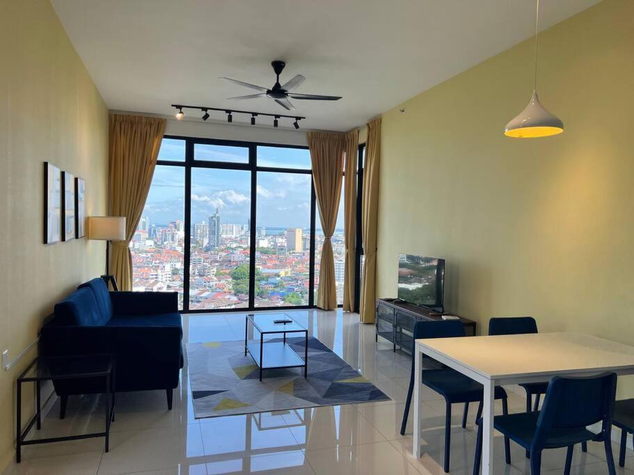 Seaview 2br Infinity Pool & Easyaccess To Town 201 Apartment *