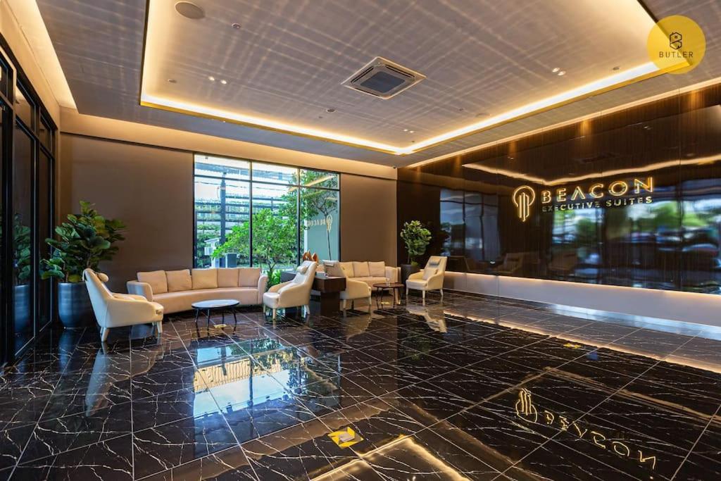 Apartment Seaview 2br Infinity Pool & Easyaccess To Town 201