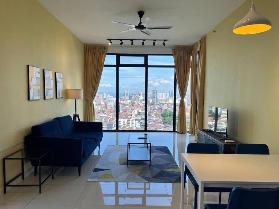 Seaview 2br Infinity Pool & Easyaccess To Town 201 *